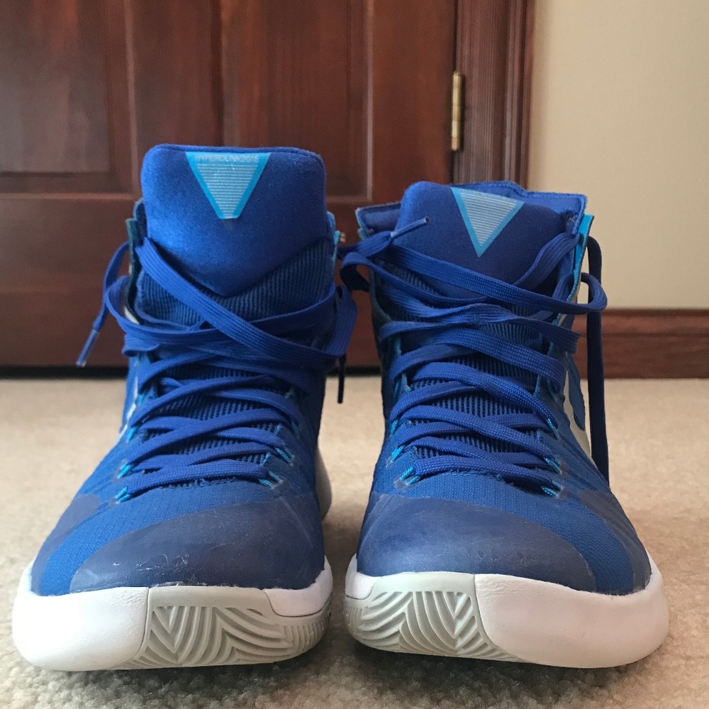 Nike Womens Hyperdunks 2015